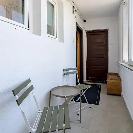 Romana Vibe Elegance In The Heart Of The City Bucharest Exterior photo