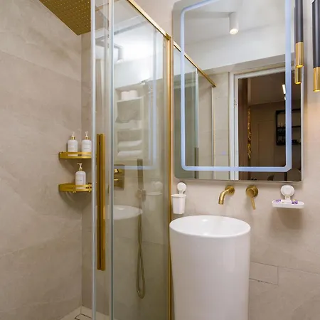 Romana Vibe Elegance In The Heart Of The City Bucharest Exterior photo